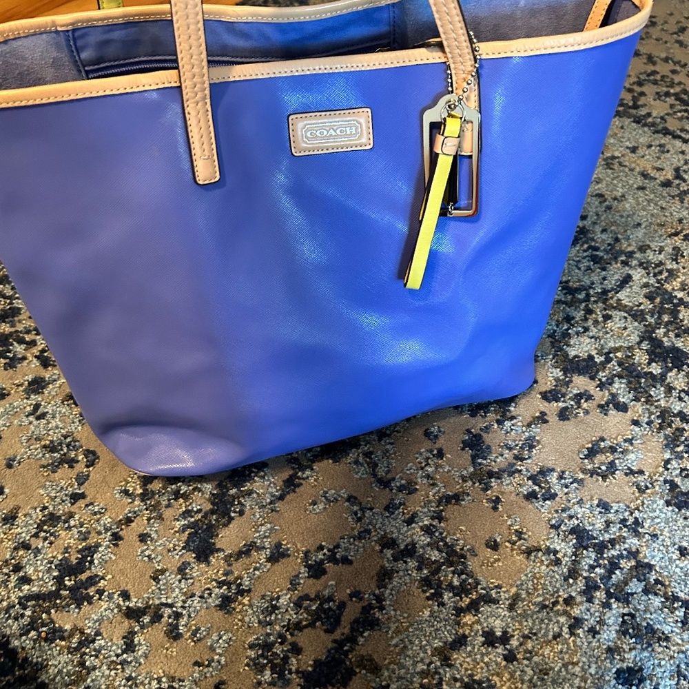 Coach tote